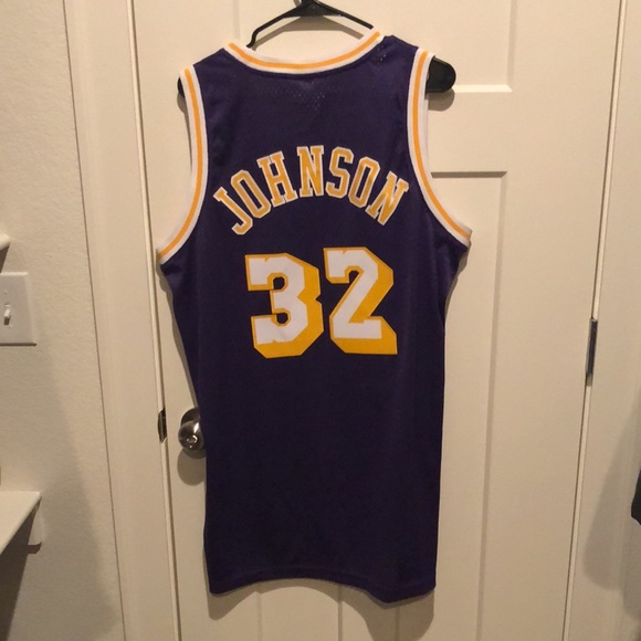 Adidas Magic Johnson Lakers #32 Hardwood Classics Jersey - Size: Large +2 Length - Picture 2 of 4